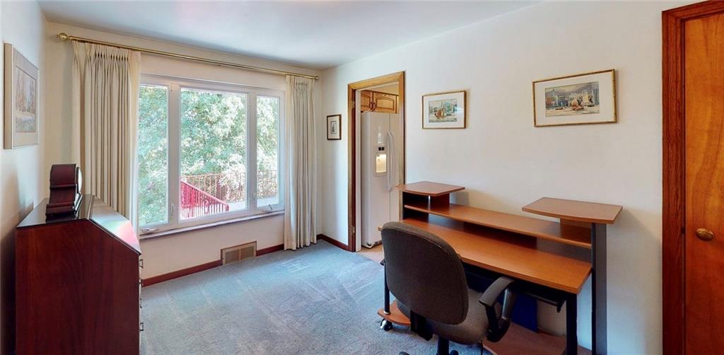 431 Edgewood Road Pittsburgh, PA 15221 - Photo 12 of 24 3rd Bedroom/Den/Office