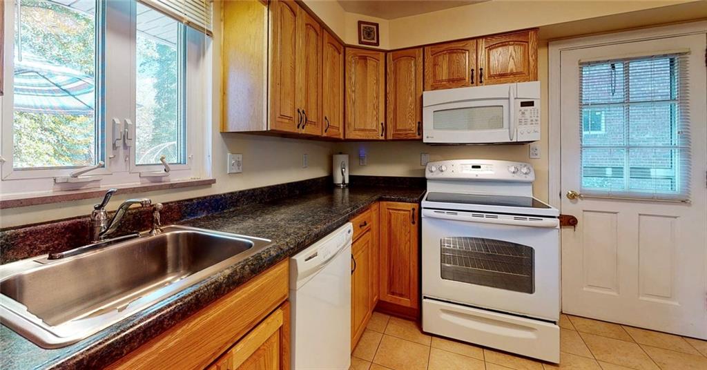 431 Edgewood Road Pittsburgh, PA 15221 - Photo 8 of 24 Gallery Image 8