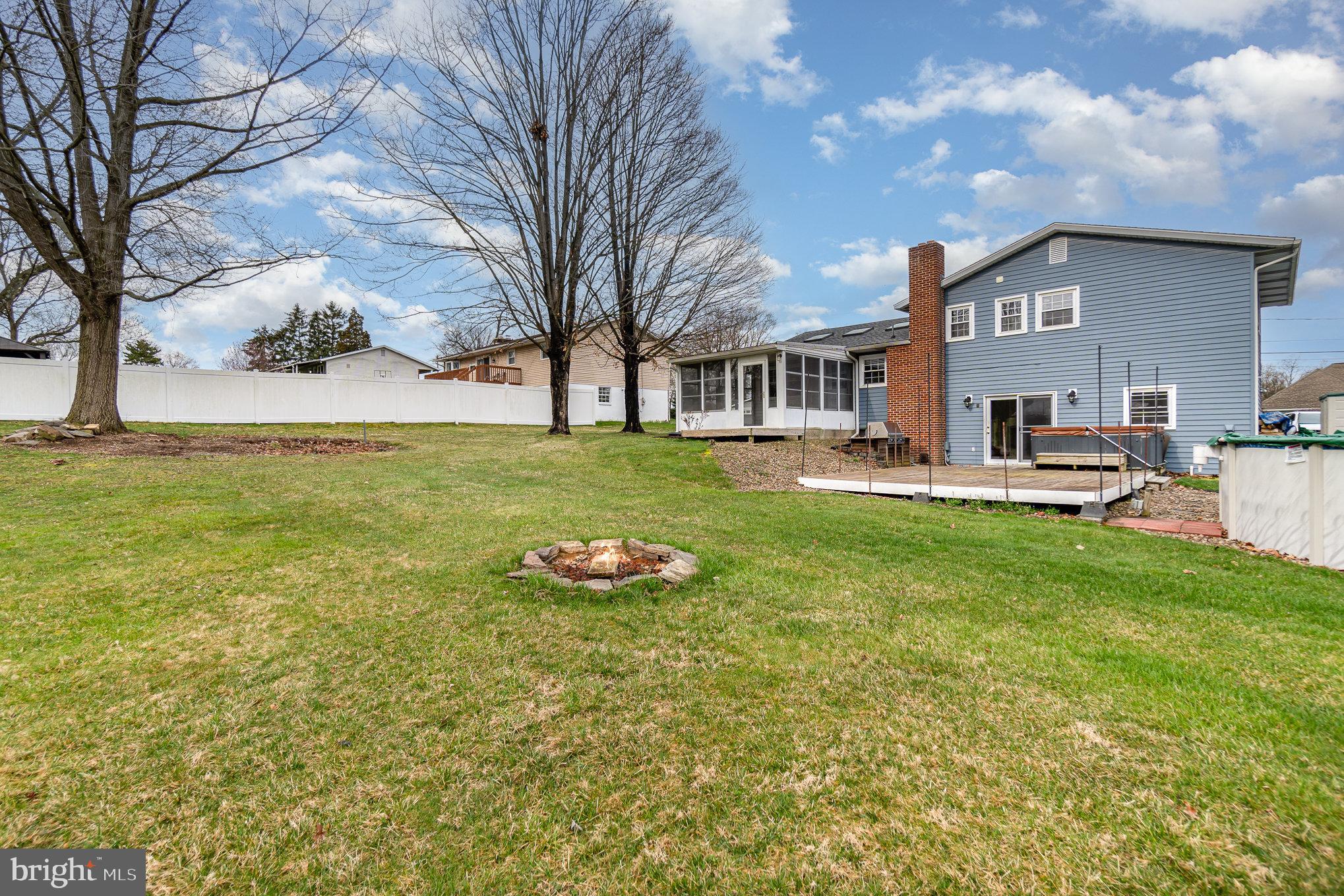 123 Spring Road Dillsburg, PA 17019 - Photo 8 of 29 Gallery Image 8