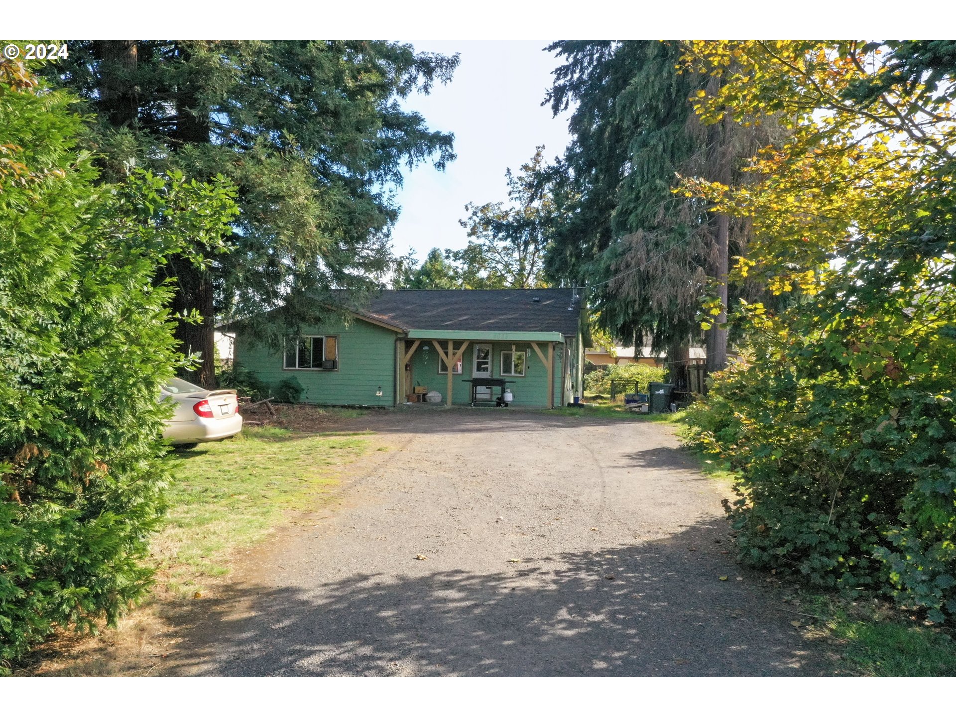 4033 Camellia Street Springfield, OR 97478 - Photo 2 of 30 Gallery Image 2