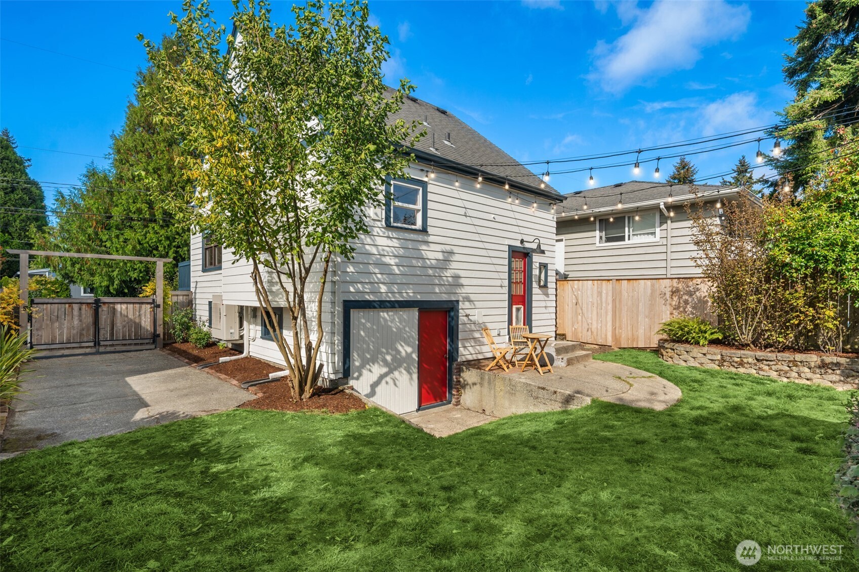8416 40th Avenue Southwest Seattle, WA 98136 - Photo 24 of 32 Gallery Image 24