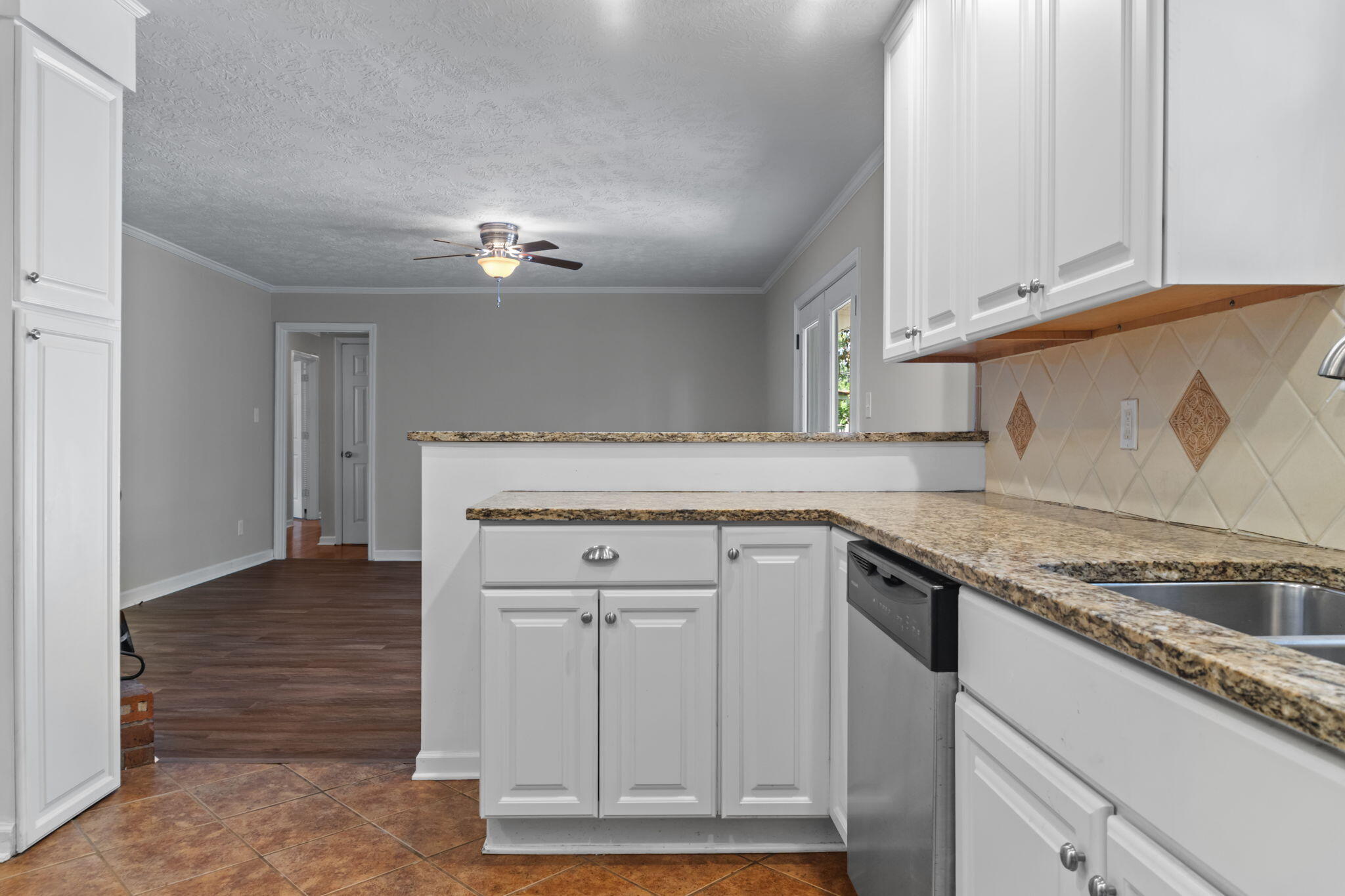 3125 Exeter Road Augusta, GA 30909 - Photo 5 of 14 14-web-or-mls-DSC02388