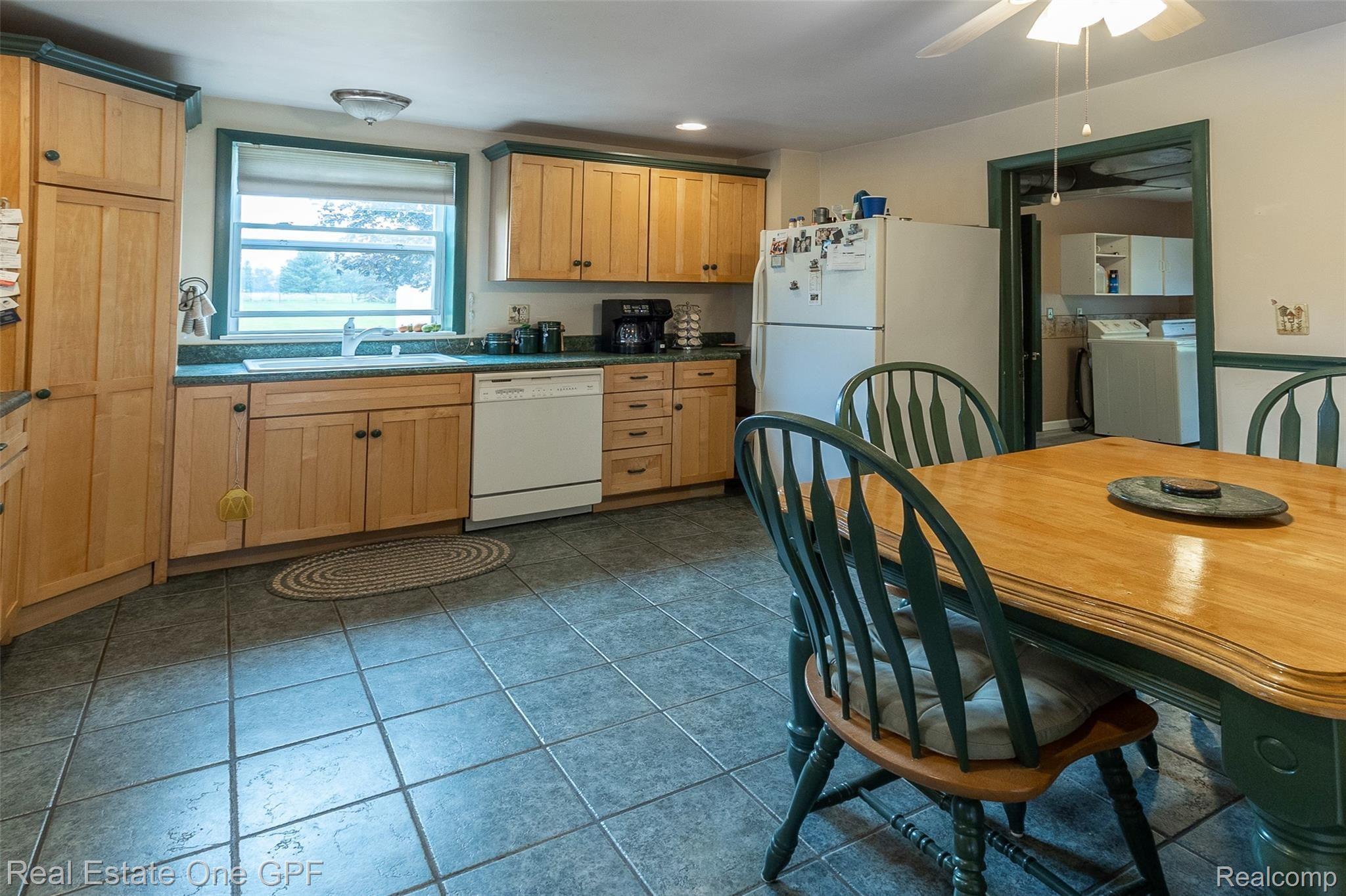 6765 North Road Fort Gratiot, MI 48059 - Photo 31 of 74 037.JPG