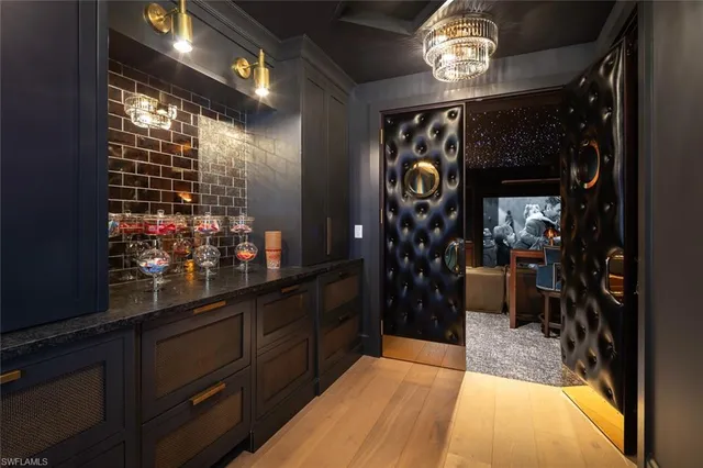 $12,495,000 | 186 North Street, Naples, FL 34108