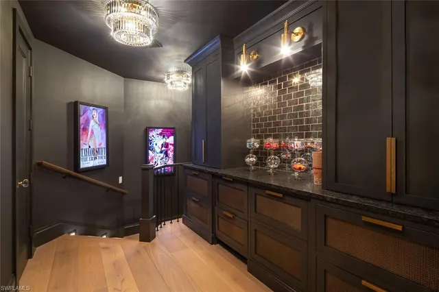 $12,495,000 | 186 North Street, Naples, FL 34108