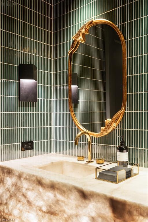 186 North Street Naples, FL 34108 - Photo 27 of 50