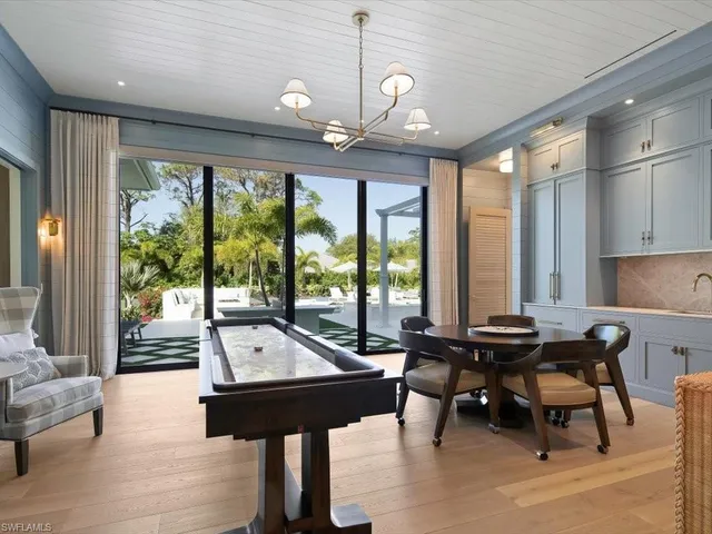 $12,495,000 | 186 North Street, Naples, FL 34108