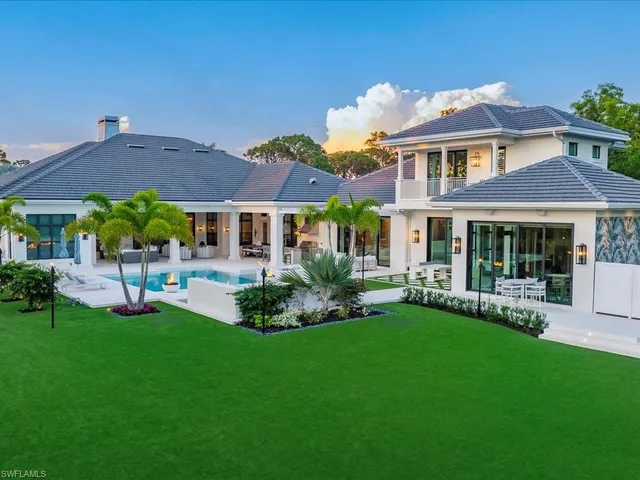 $12,495,000 | 186 North Street, Naples, FL 34108