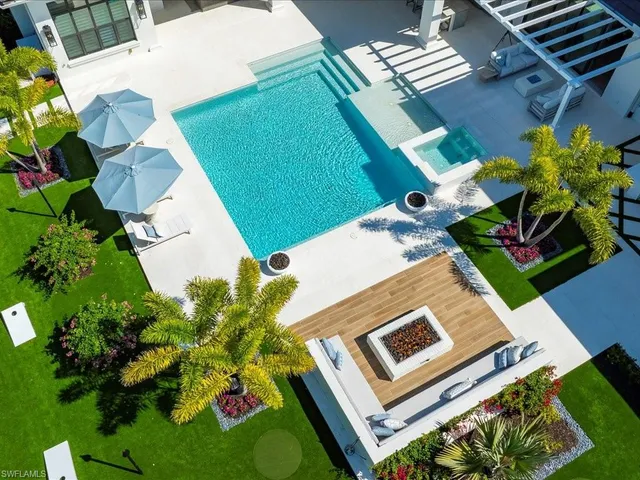 $12,495,000 | 186 North Street, Naples, FL 34108