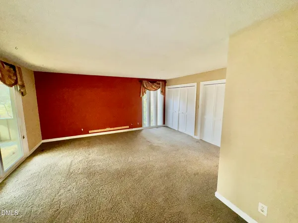 $689,900 | 206 Beechwood Trail, Henderson, NC 27536