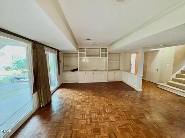 $689,900 | 206 Beechwood Trail, Henderson, NC 27536