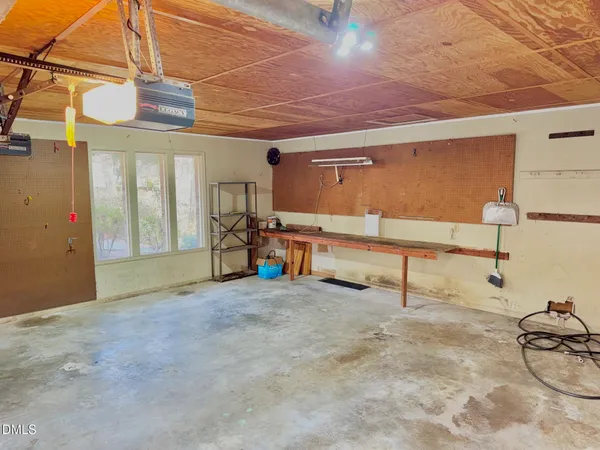 $689,900 | 206 Beechwood Trail, Henderson, NC 27536