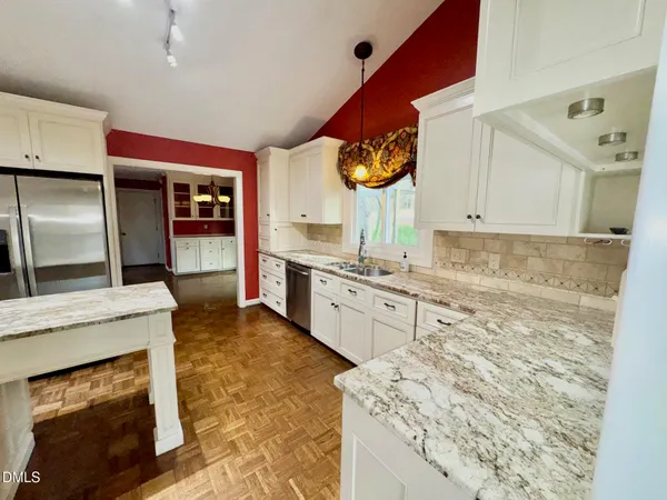 $689,900 | 206 Beechwood Trail, Henderson, NC 27536
