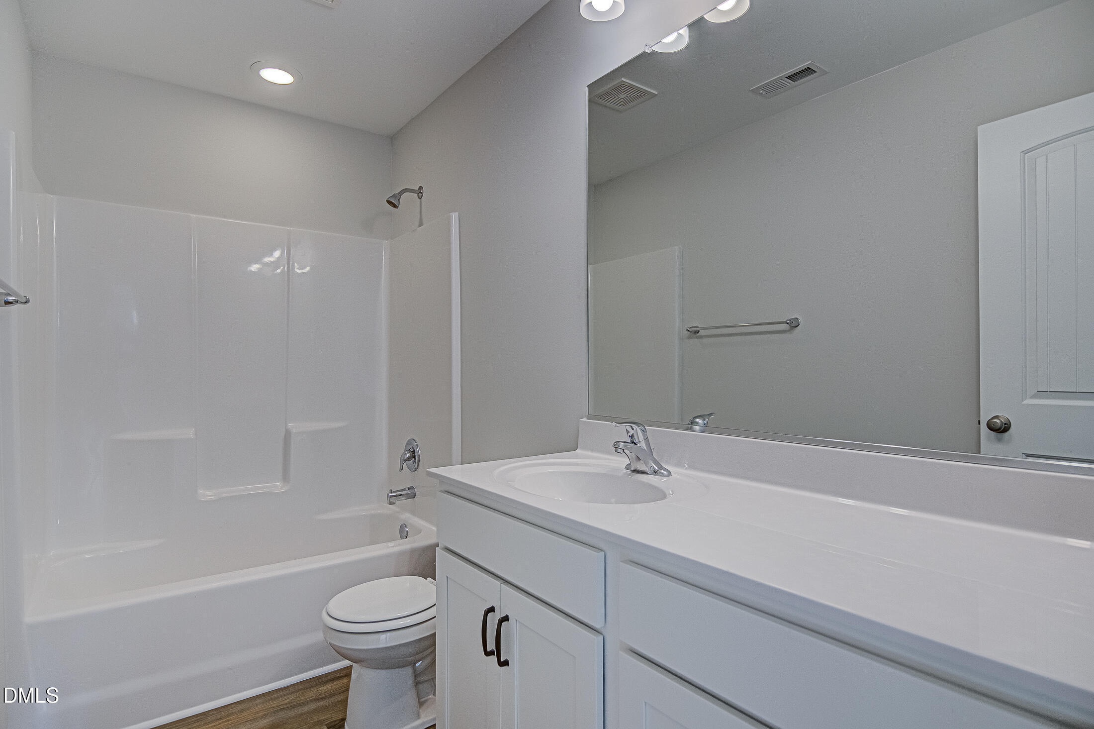 22 Starlet Rdg Way Clayton, NC 27520 - Photo 19 of 34 3412 Grandview Crossing Lane-30