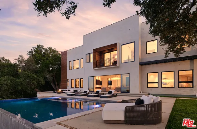 a view of outdoor space with mountain view