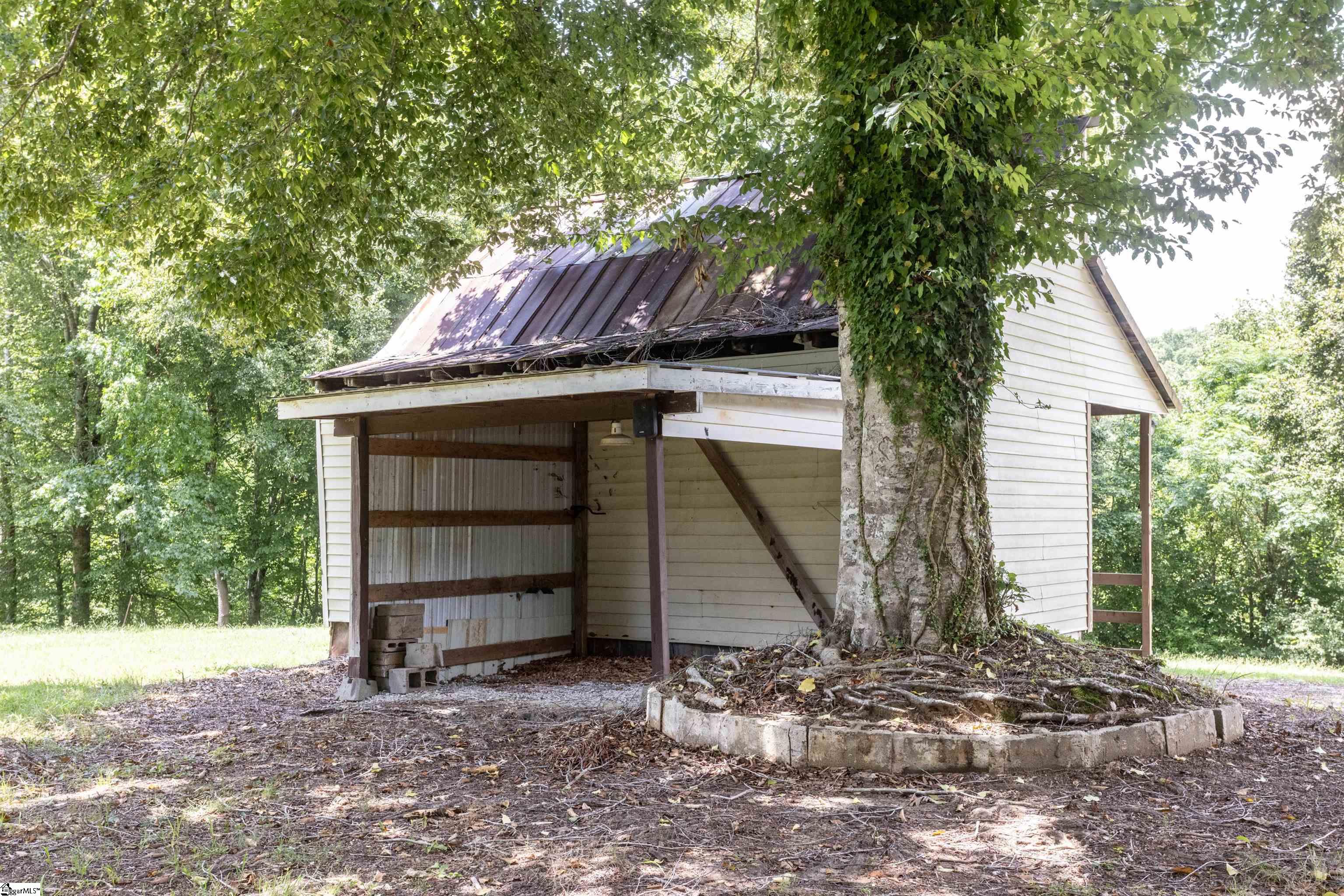 158 Brockeric Road Honea Path, SC 29654 - Photo 14 of 47