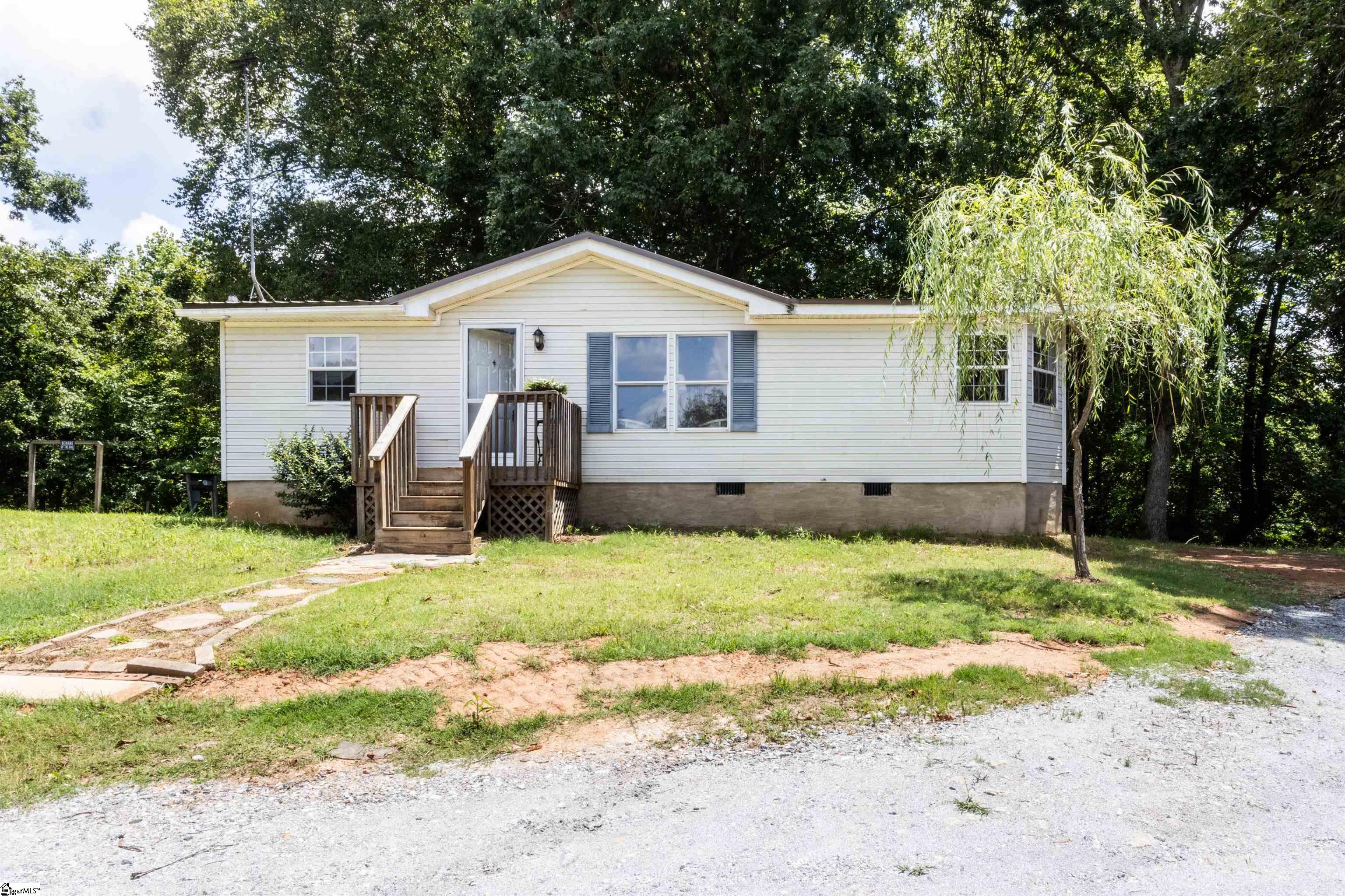 158 Brockeric Road Honea Path, SC 29654 - Photo 16 of 47