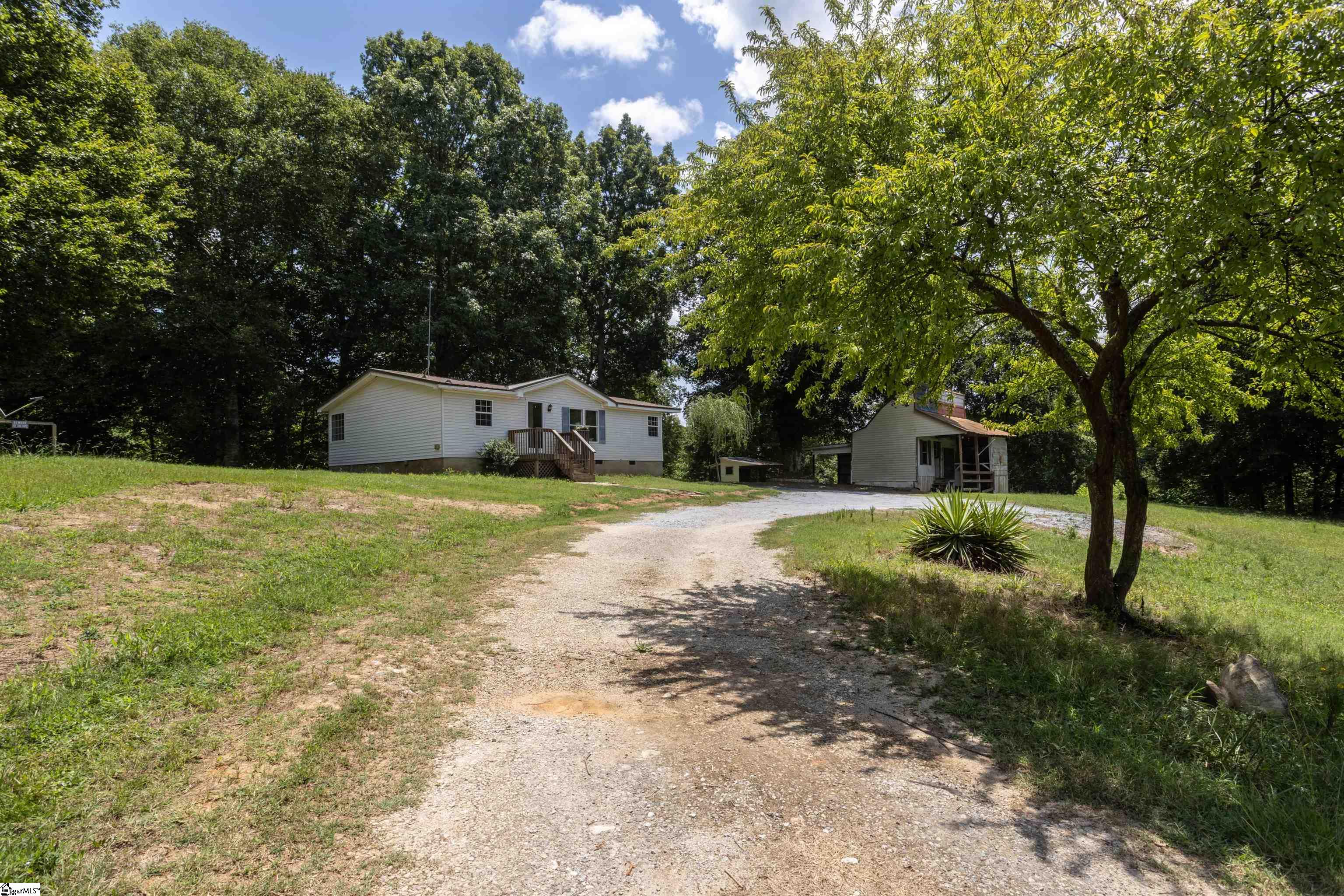 158 Brockeric Road Honea Path, SC 29654 - Photo 5 of 47