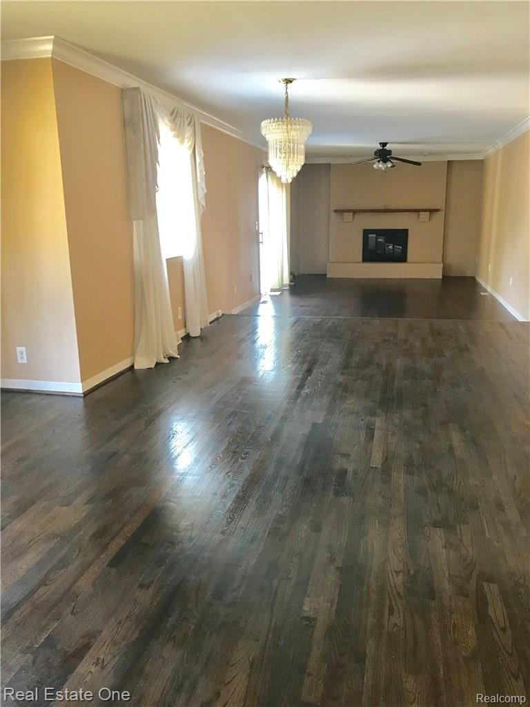 32461 West 13 Mile Road Farmington, MI 48334 - Photo 22 of 22 OPEN FLOOR PLAN LIVING ROOM DINING ROOM AND FAMILY ROOM
