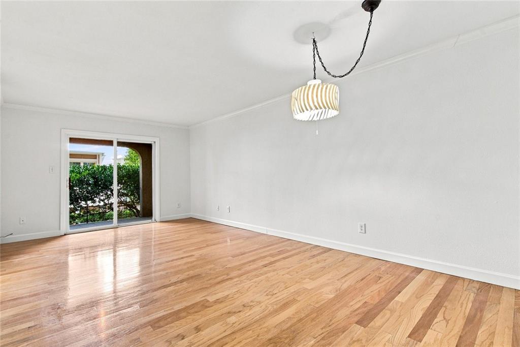 395 Pharr Road Northeast, Unit 208 Atlanta, GA 30305 - Photo 2 of 32 Gallery Image 2