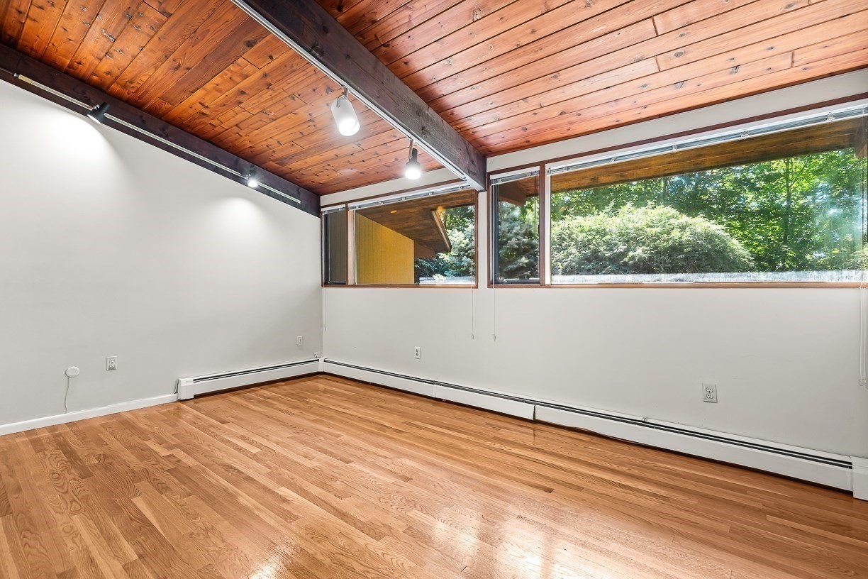 7 Arnold Road Wellesley, MA 02481 - Photo 23 of 35 Gallery Image 23