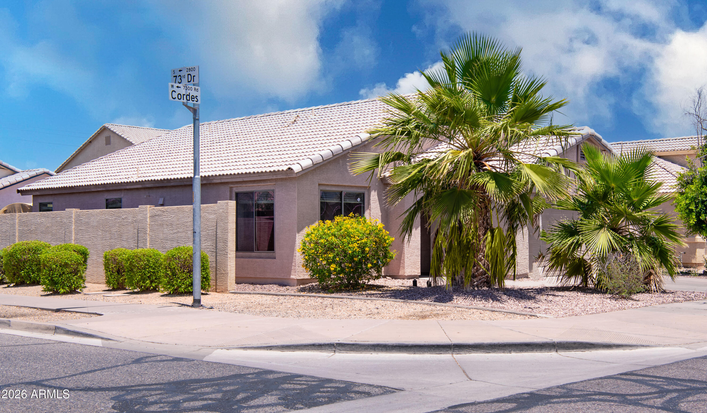 7316 West Cordes Road Phoenix, AZ 85043 - Photo 2 of 21 _GS12829