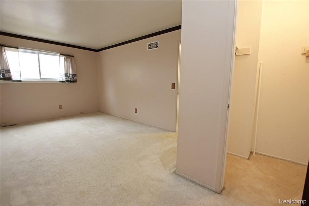 5583 Copley Square Road Grand Blanc, MI 48439 - Photo 30 of 45 30.jpg