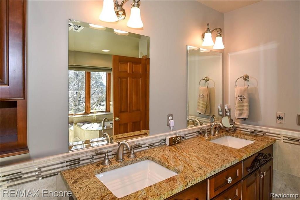 1284 Pebble Pointe Drive Rochester, MI 48307 - Photo 50 of 85