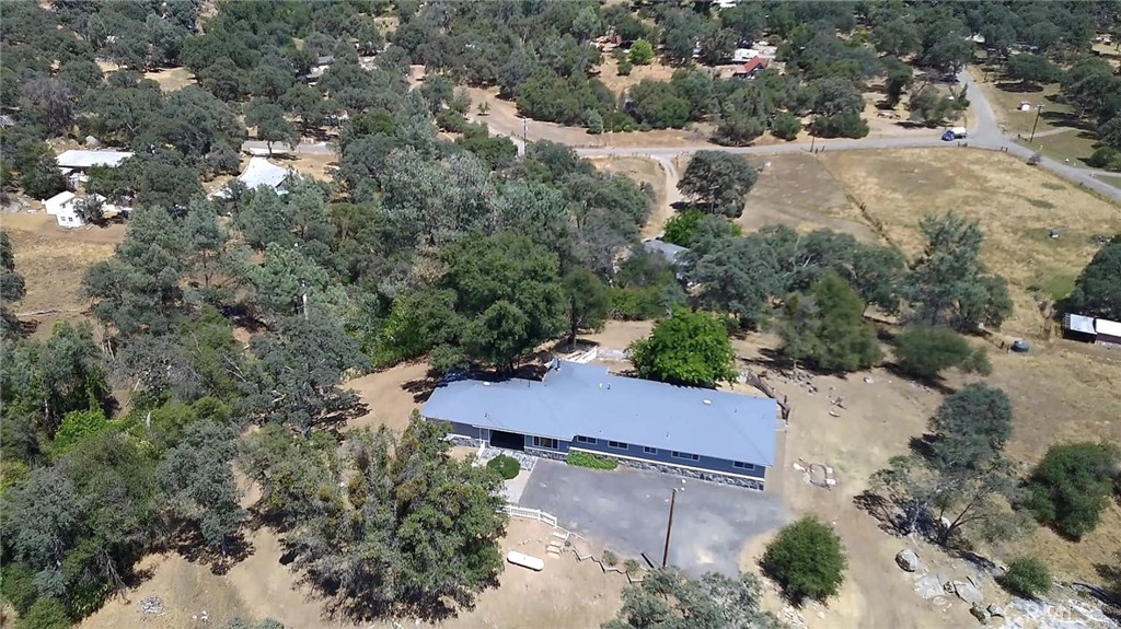 4779 Marklee Road Mariposa, CA 95338 - Photo 4 of 35