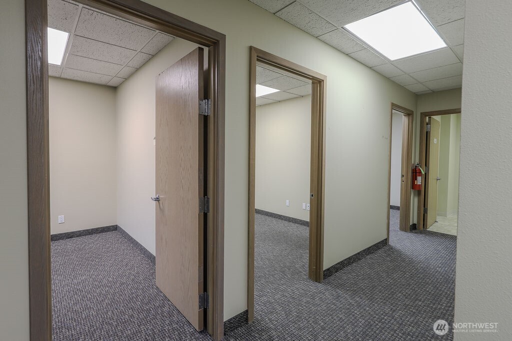 151 South Worthen Street, Unit 1 Wenatchee, WA 98801 - Photo 20 of 27 a view of hallway with a hallway