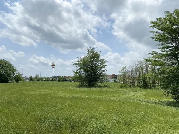 $995,000 | 3402 I-20 Street North, Van, TX 75790