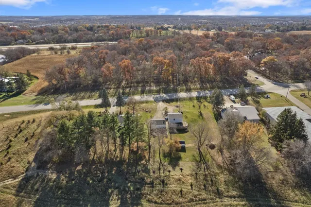 $1,000,000 | 4591 Co Hwy TT, Sun Prairie, WI 53590