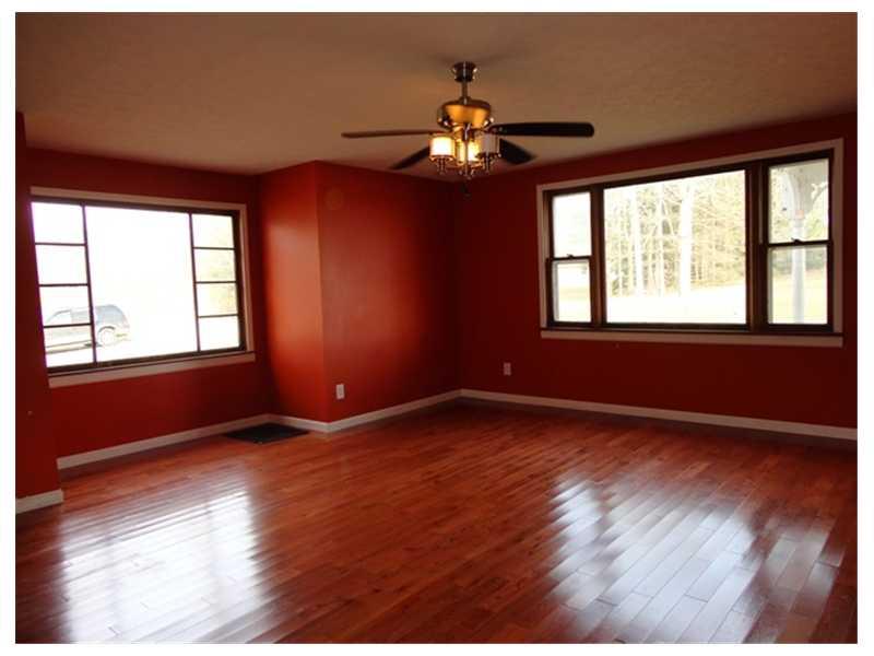 5019 East Inlow Springs Road Muncie, IN 47302 - Photo 3 of 14