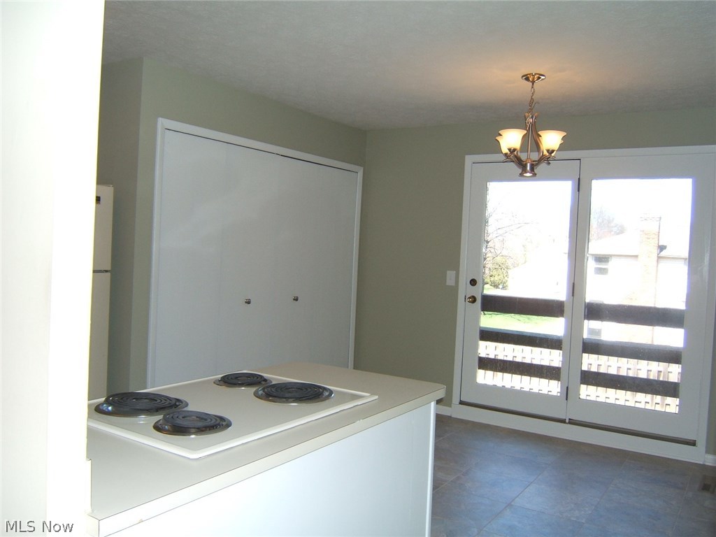 22532 Center Ridge Road, Unit J Rocky River, OH 44116 - Photo 8 of 21 Gallery Image 8