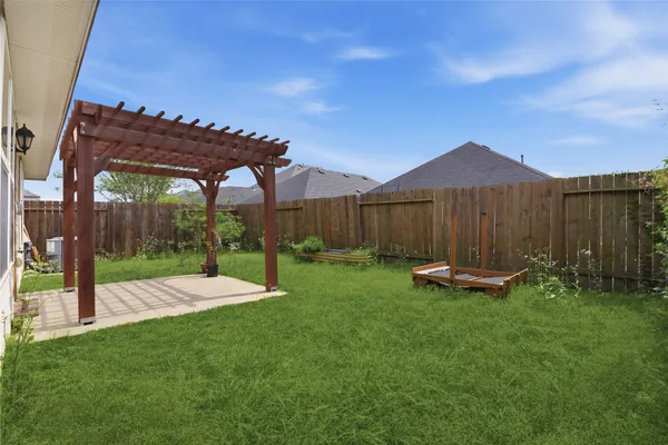 $2,300 | 1617 Park Promenade Place, Houston, TX 77047