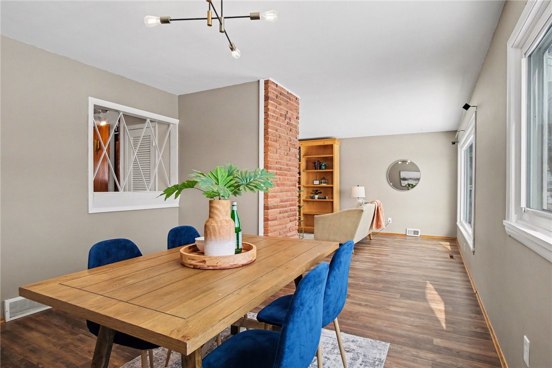 292 River Heights Circle Rochester, NY 14612 - Photo 11 of 50