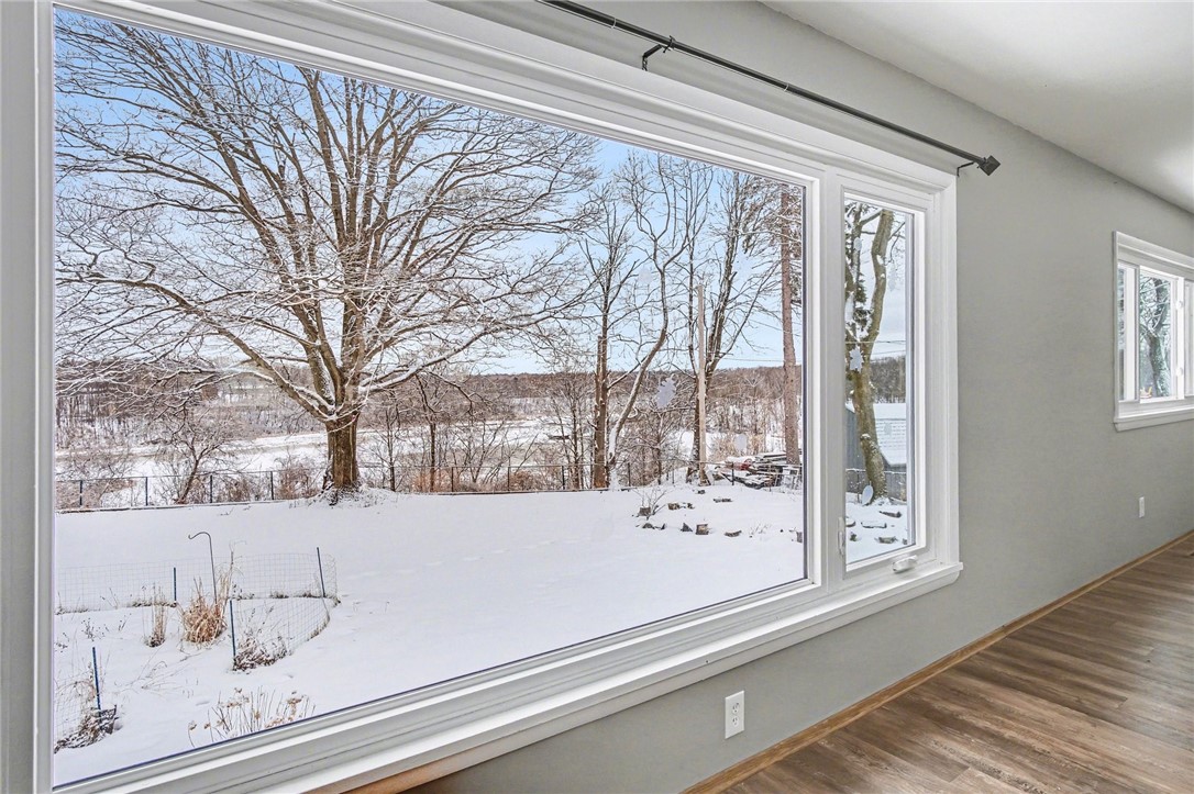 292 River Heights Circle Rochester, NY 14612 - Photo 8 of 50