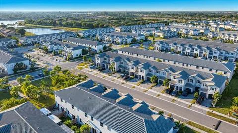 $370,000 | 2649 Southeast 13th Street, Unit 2649, Homestead, FL 33035