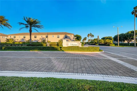 $370,000 | 2649 Southeast 13th Street, Unit 2649, Homestead, FL 33035