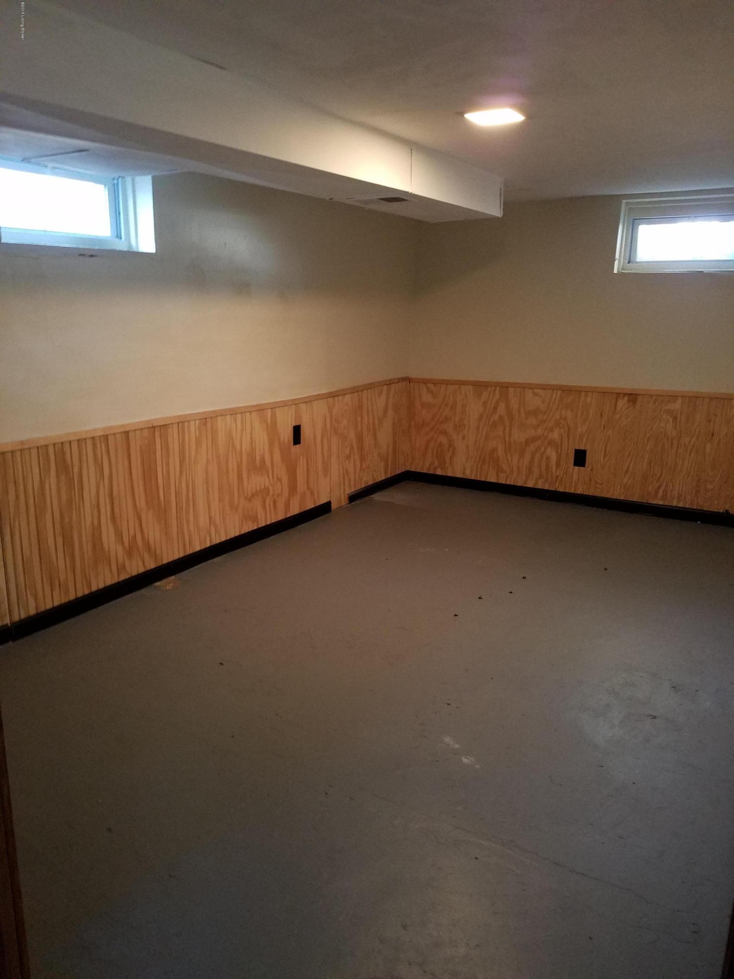 5504 Billtown Road Louisville, KY 40299 - Photo 21 of 27 Extra Room in basement