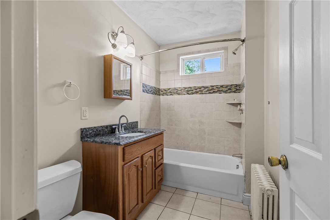 35 Inman Avenue Warwick, RI 02886 - Photo 21 of 44