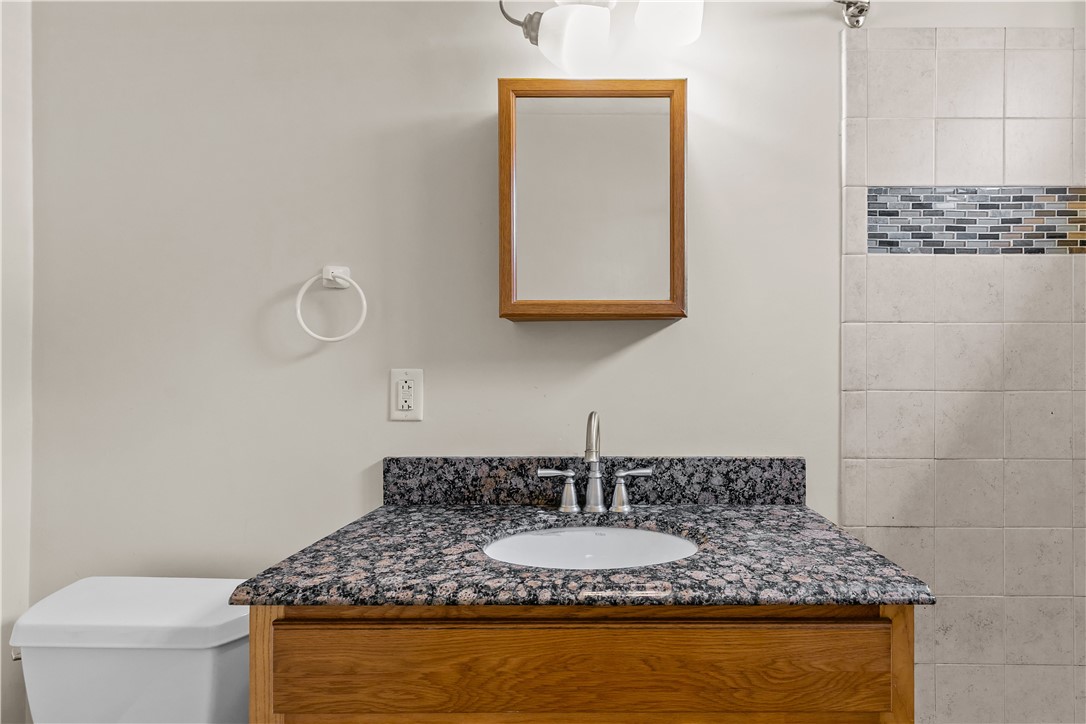 35 Inman Avenue Warwick, RI 02886 - Photo 22 of 44