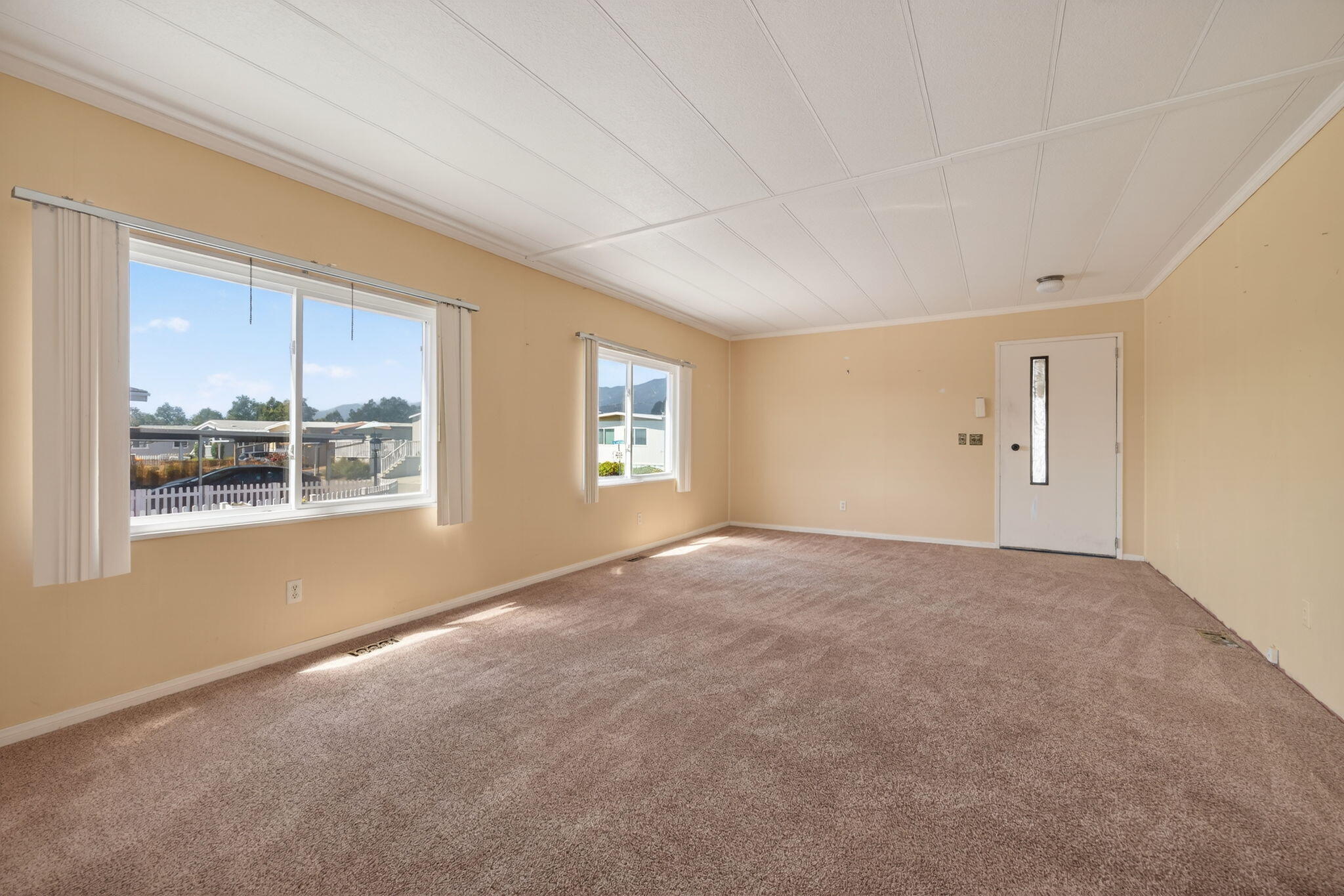5750 Via Real, Unit 238 Carpinteria, CA 93013 - Photo 7 of 36 7-web-or-mls-Upmarketmedia_5750Via-022
