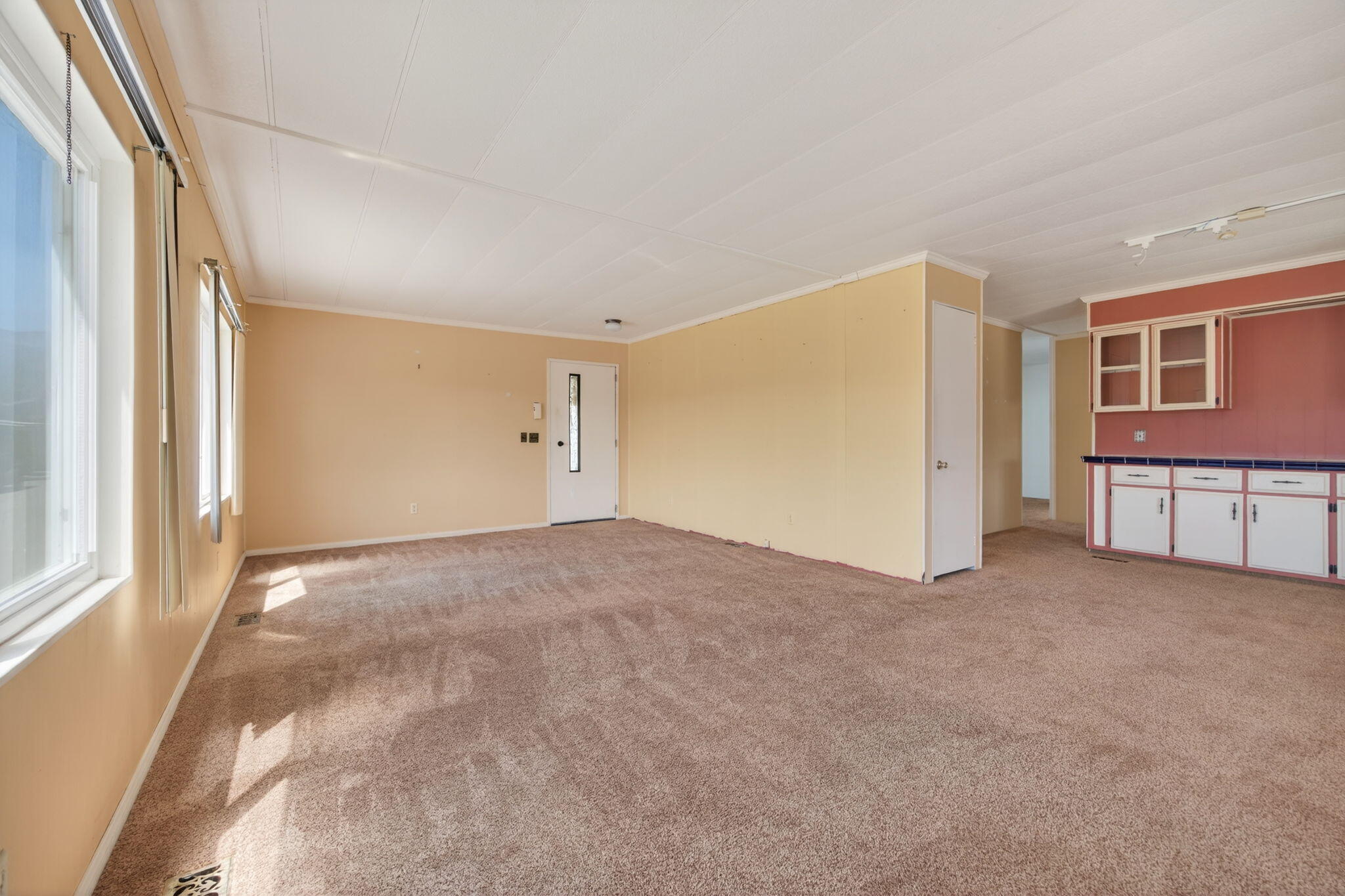 5750 Via Real, Unit 238 Carpinteria, CA 93013 - Photo 8 of 36 8-web-or-mls-Upmarketmedia_5750Via-025