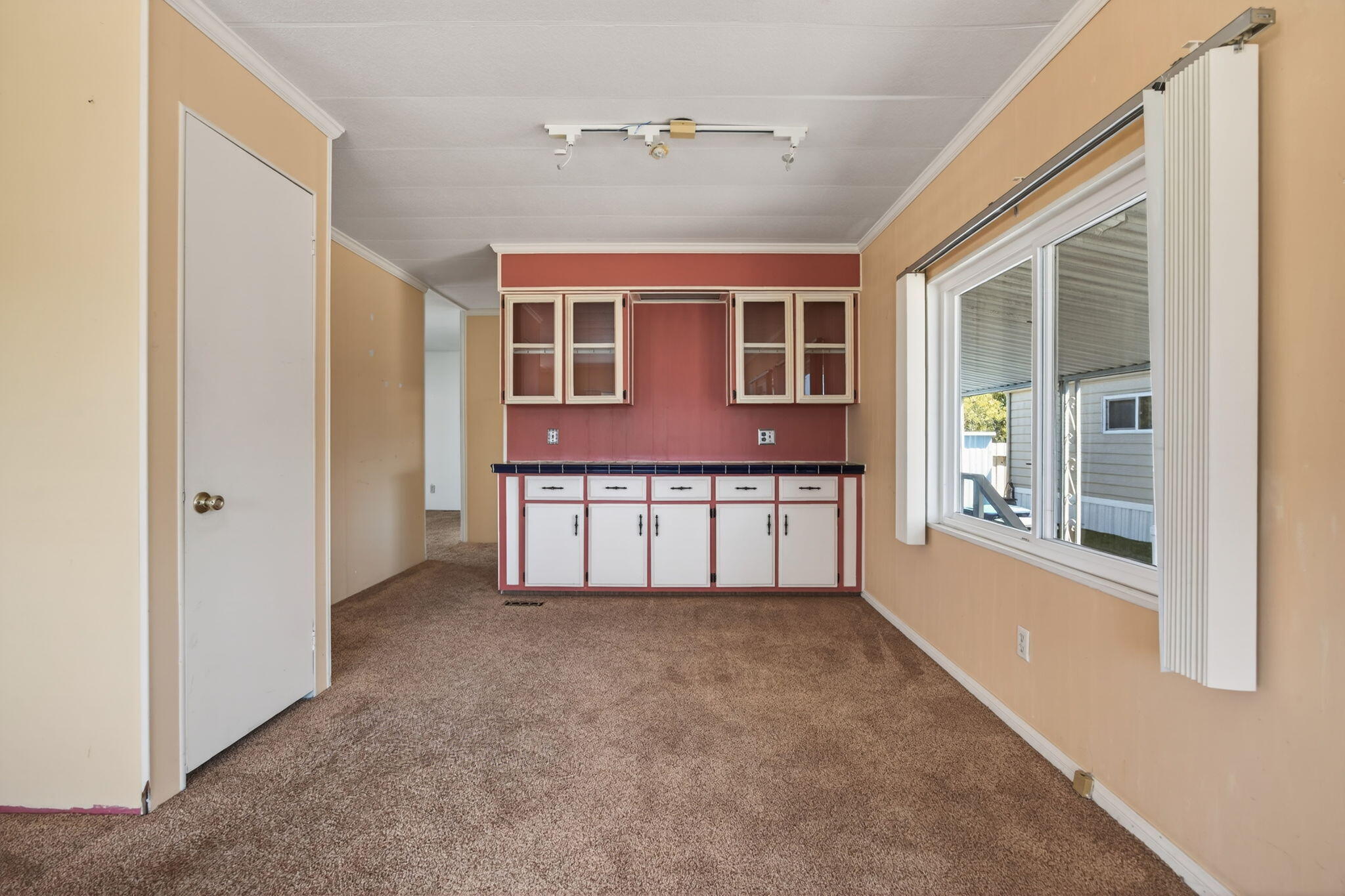 5750 Via Real, Unit 238 Carpinteria, CA 93013 - Photo 9 of 36 9-web-or-mls-Upmarketmedia_5750Via-028