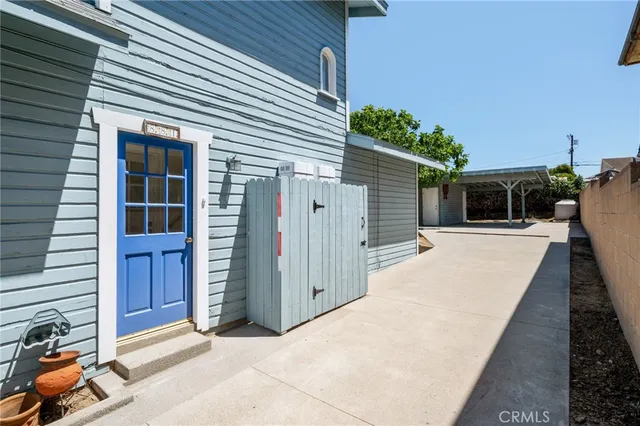 a entryway of the house