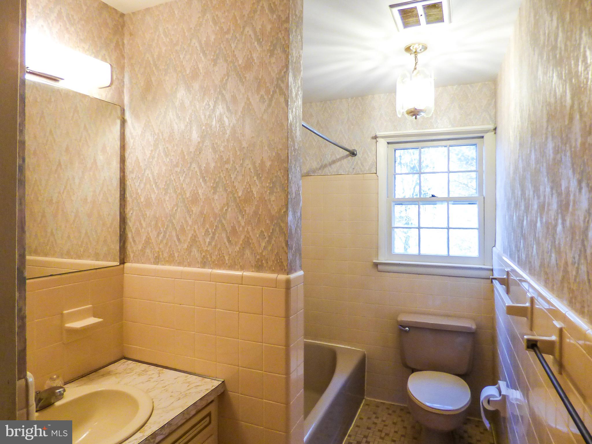 2407 Amethyst Road York, PA 17408 - Photo 28 of 46 Gallery Image 28