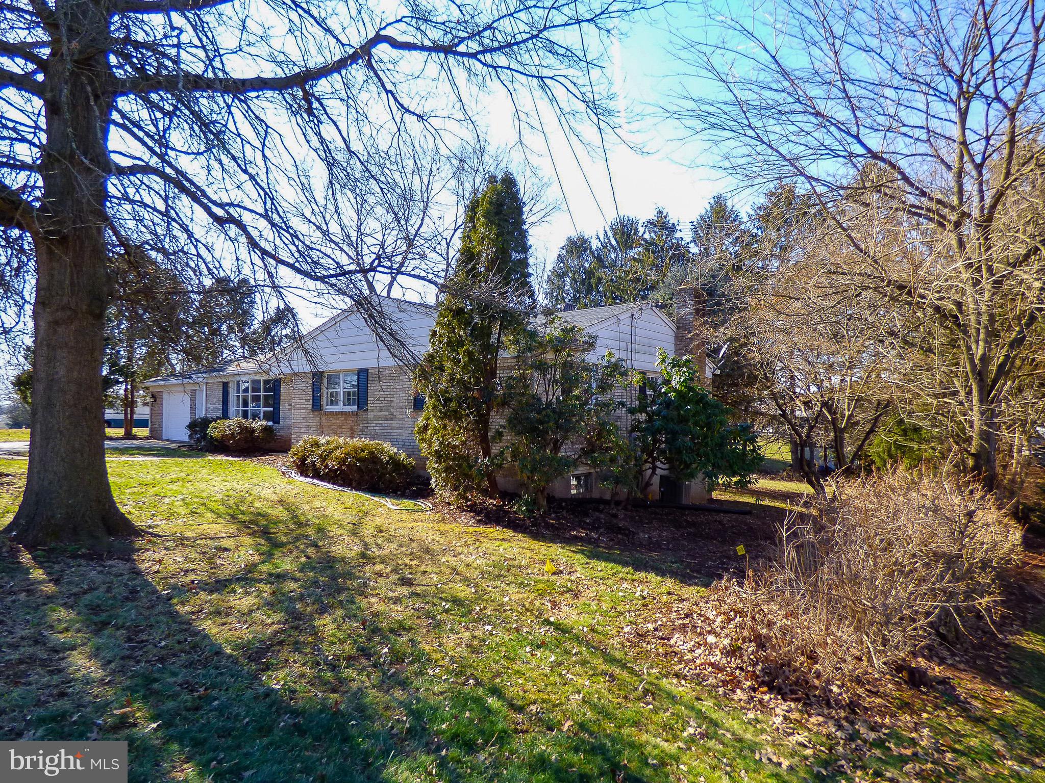 2407 Amethyst Road York, PA 17408 - Photo 3 of 46 Gallery Image 3