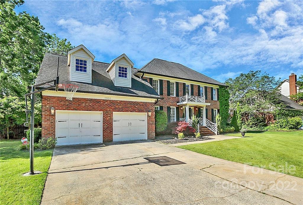 6201 Boykin Spaniel Road Charlotte, NC 28277 - Photo 3 of 38 Gallery Image 3