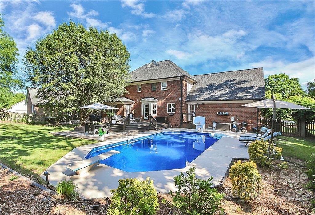 6201 Boykin Spaniel Road Charlotte, NC 28277 - Photo 4 of 38 Gallery Image 4